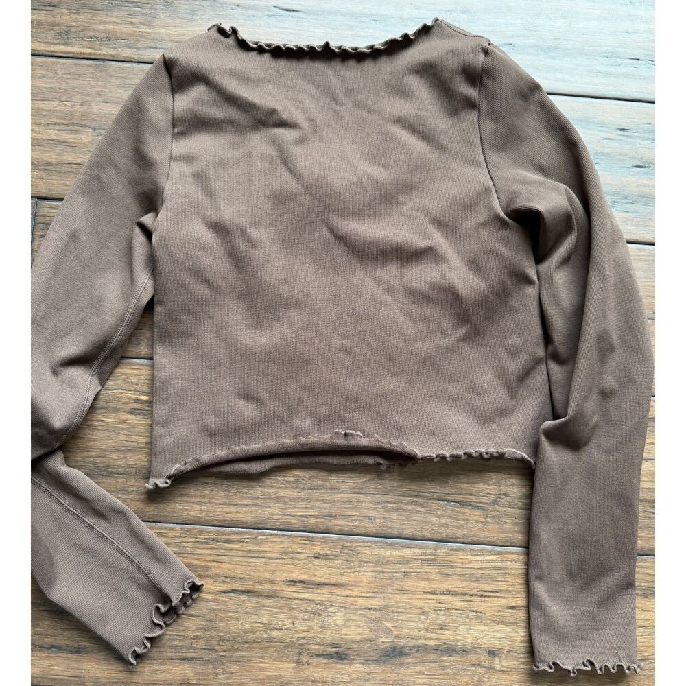 OQQ Ruffled Cropped Top - Picture 4 of 5